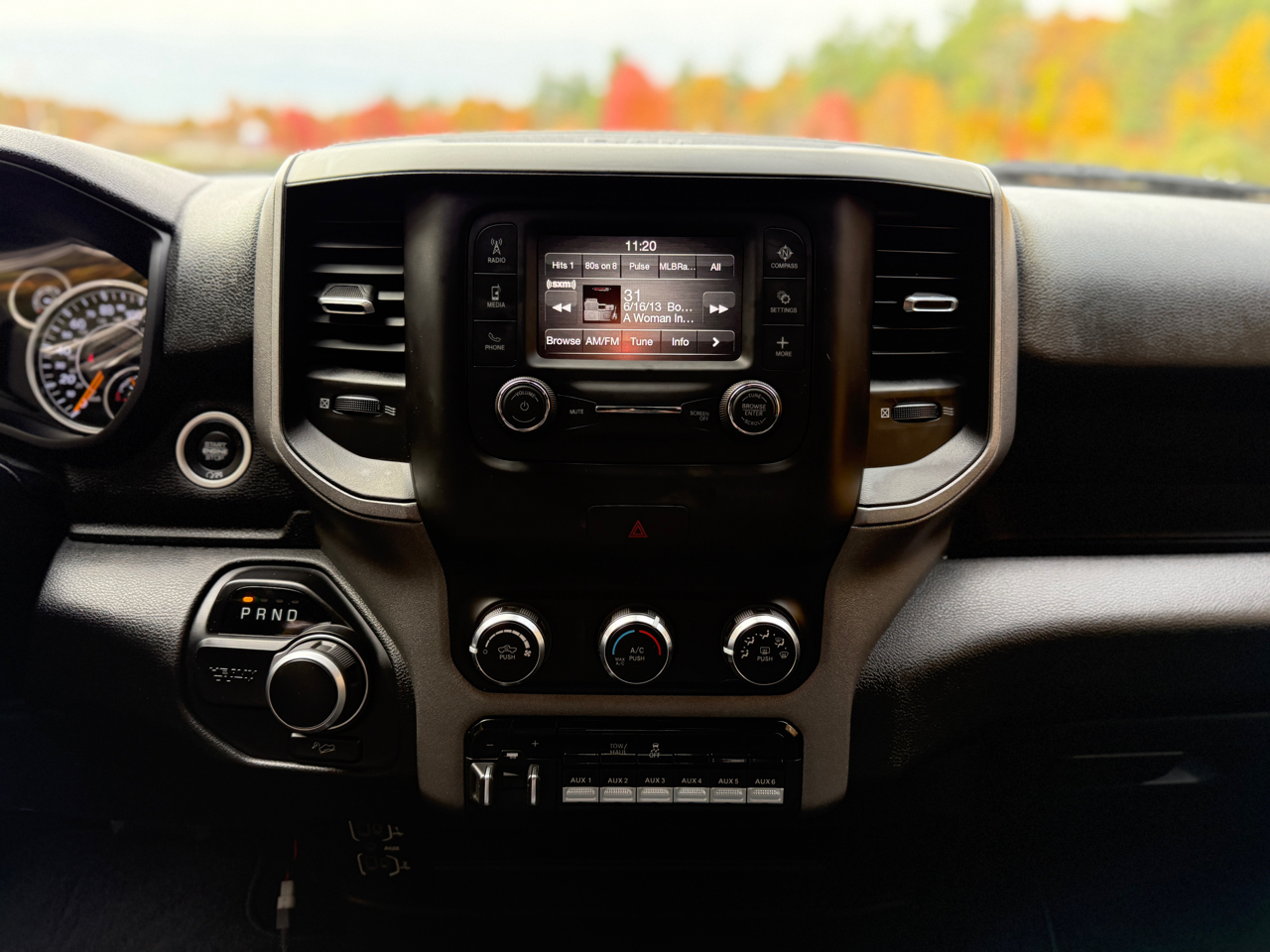 RAM 2500 Tradesman 4x4 Crew Cab 6'4" Box 2021 RAM 2500 Tradesman 4x4 Crew Cab 6'4" Box 2021