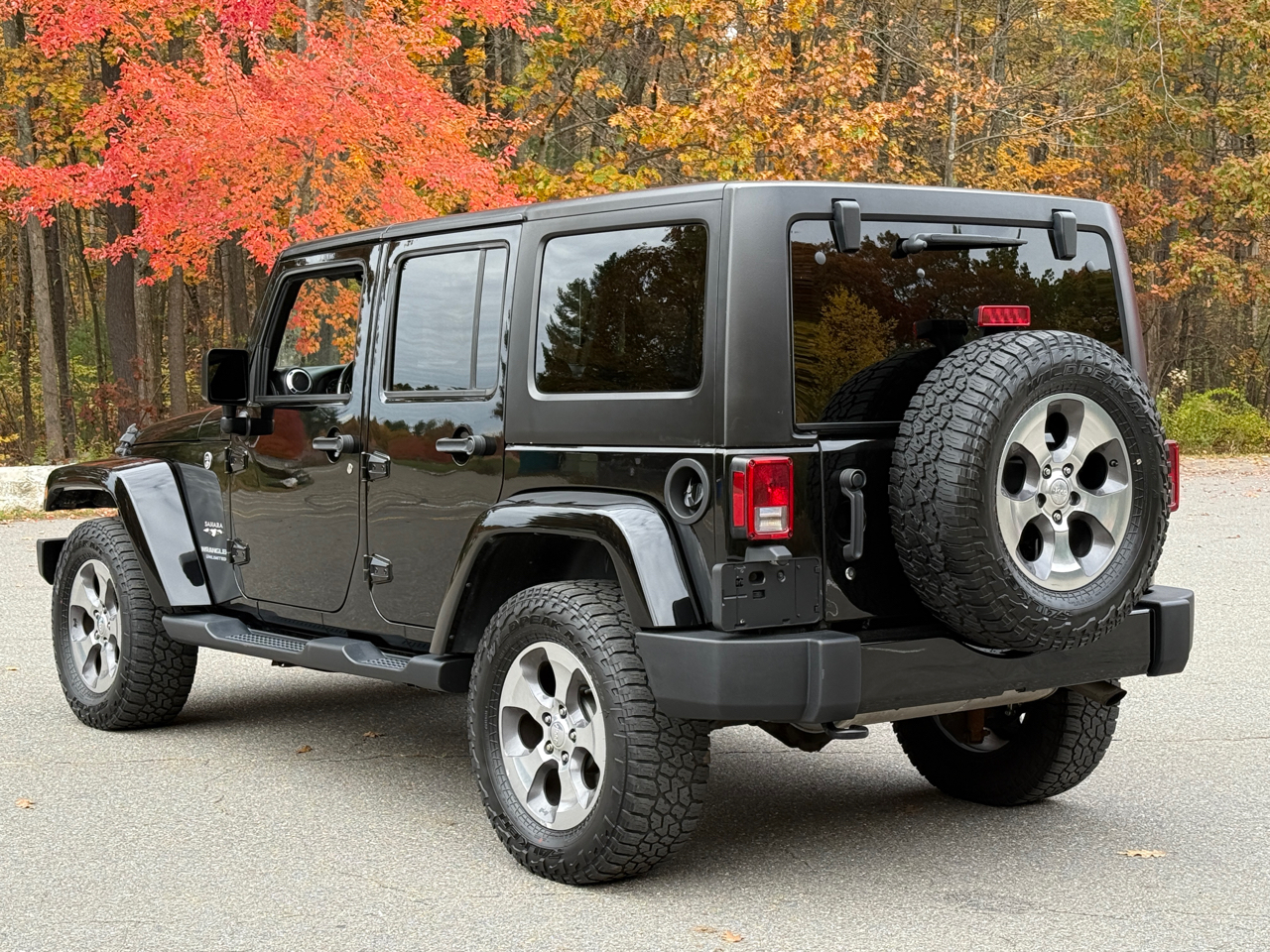 Jeep Wrangler Unlimited Sahara 4x4 2017 Jeep Wrangler Unlimited Sahara 4x4 2017