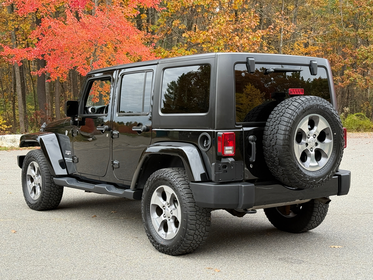 Jeep Wrangler Unlimited Sahara 4x4 2017 Jeep Wrangler Unlimited Sahara 4x4 2017