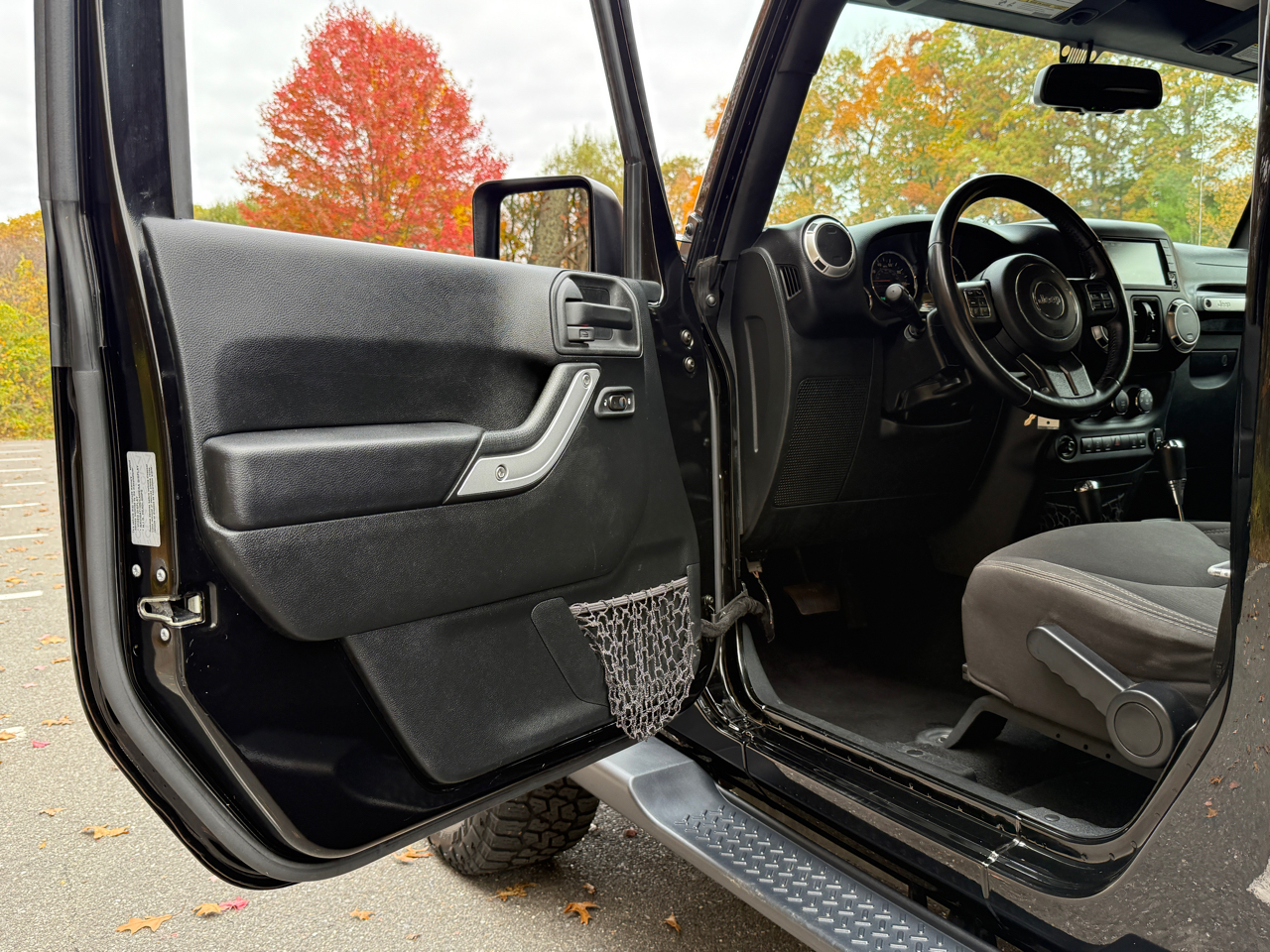 Jeep Wrangler Unlimited Sahara 4x4 2017 Jeep Wrangler Unlimited Sahara 4x4 2017