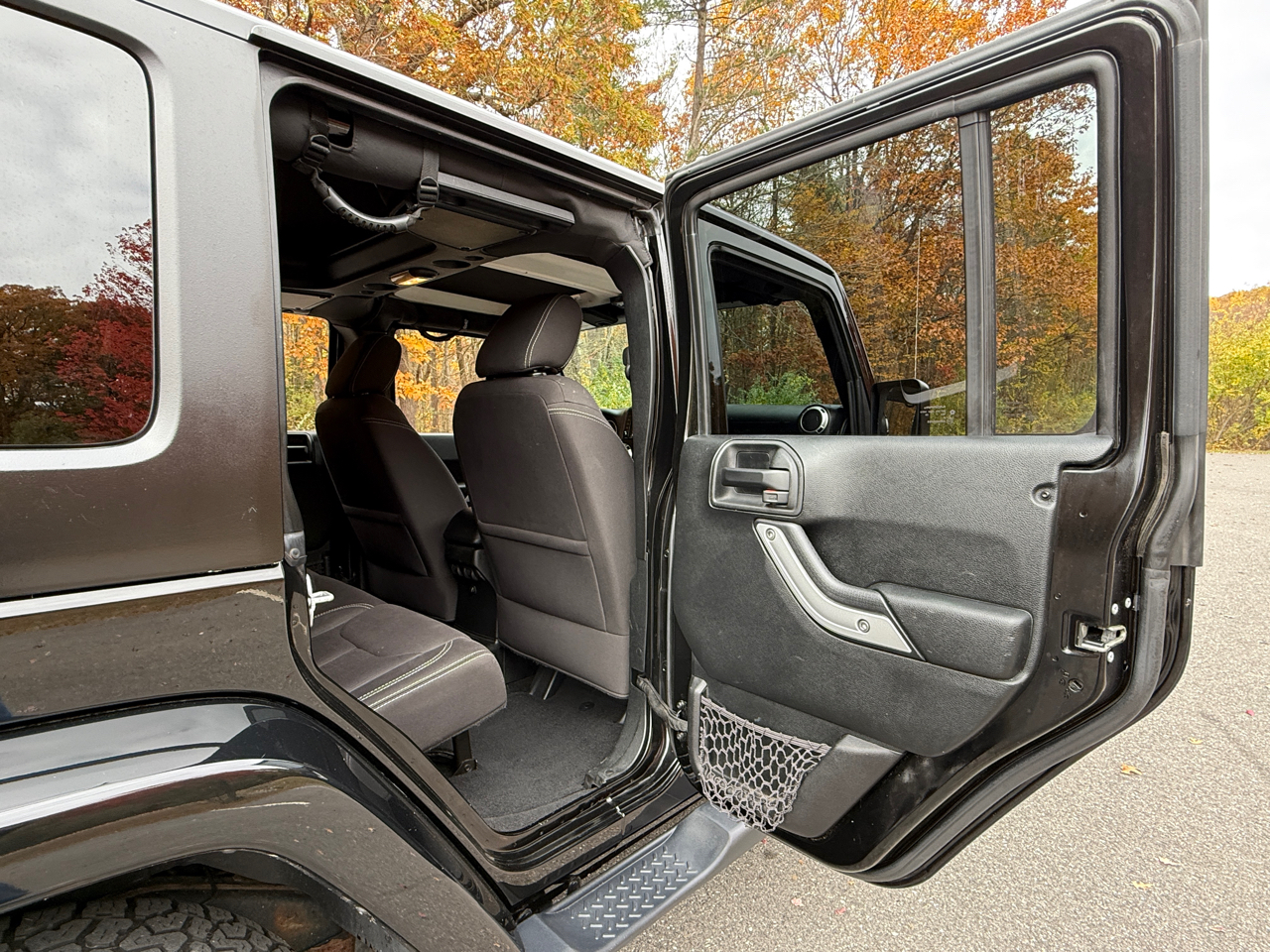 Jeep Wrangler Unlimited Sahara 4x4 2017 Jeep Wrangler Unlimited Sahara 4x4 2017