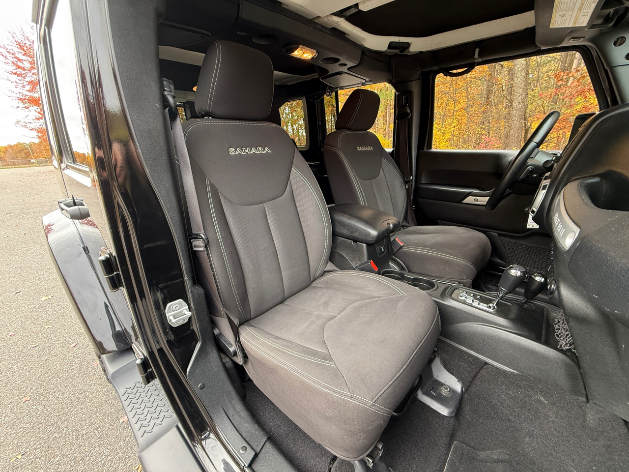 Jeep Wrangler Unlimited Sahara 4x4 2017 Jeep Wrangler Unlimited Sahara 4x4 2017