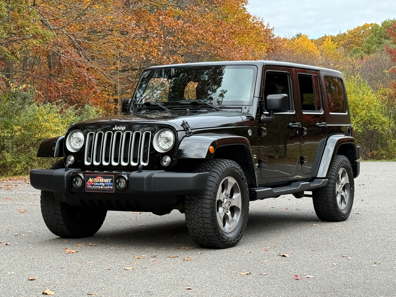 Jeep Wrangler Unlimited Sahara 4x4 2017 Jeep Wrangler Unlimited Sahara 4x4 2017