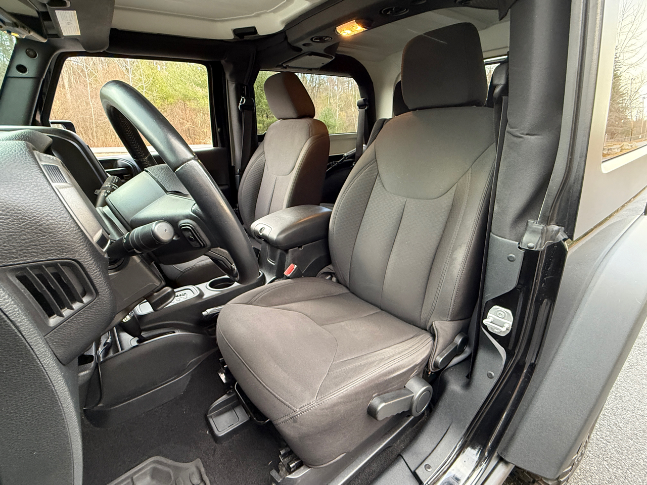 Jeep Wrangler 4WD 2dr Willys Wheeler 2016