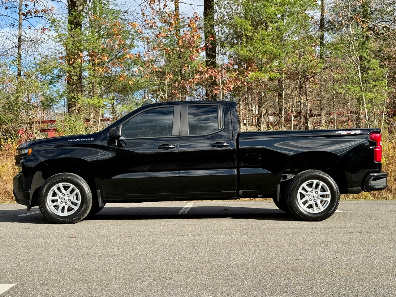 2019 Chevrolet Silverado 1500 4WD Double Cab 147" RST