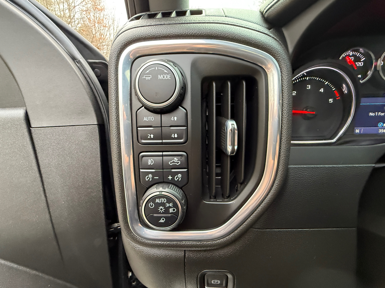 Chevrolet Silverado 2500HD 4WD Crew Cab 159" LTZ 2022