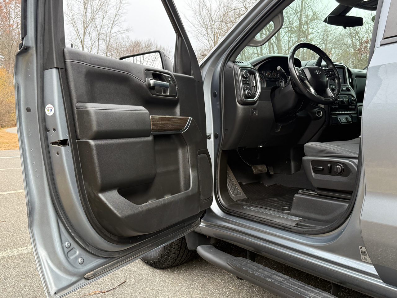 Chevrolet Silverado 1500 4WD Double Cab 147" RST 2019