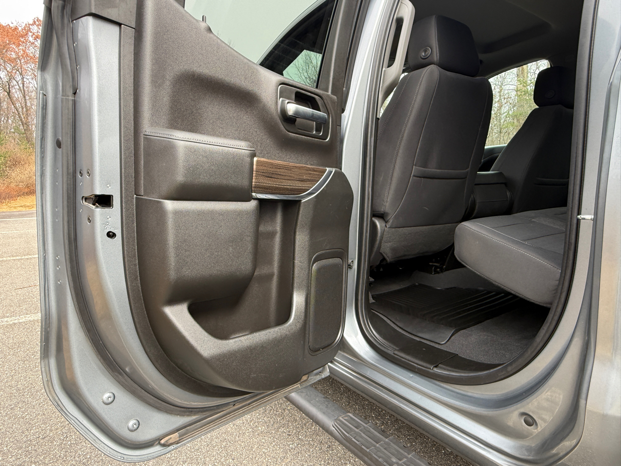 Chevrolet Silverado 1500 4WD Double Cab 147" RST 2019