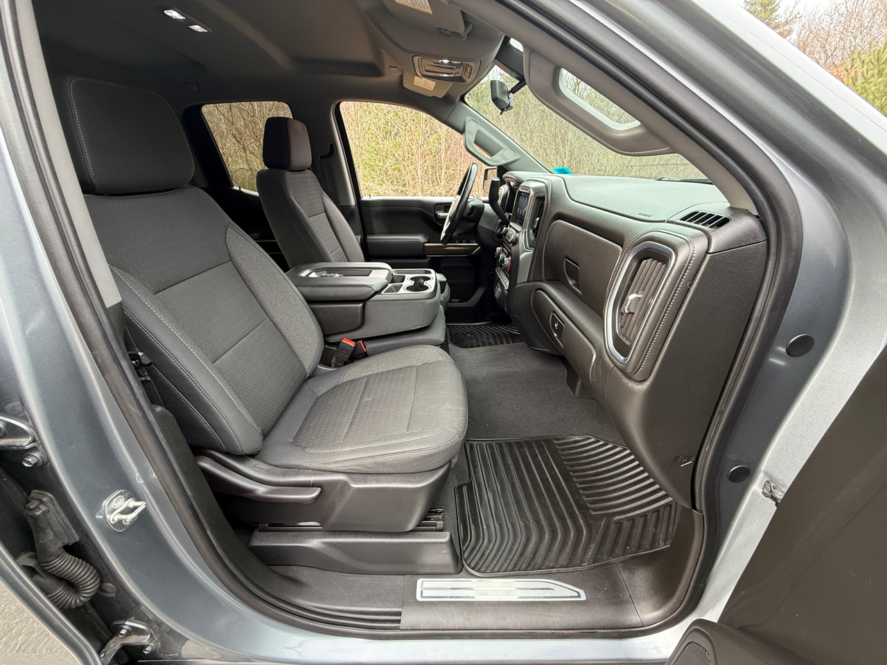 Chevrolet Silverado 1500 4WD Double Cab 147" RST 2019