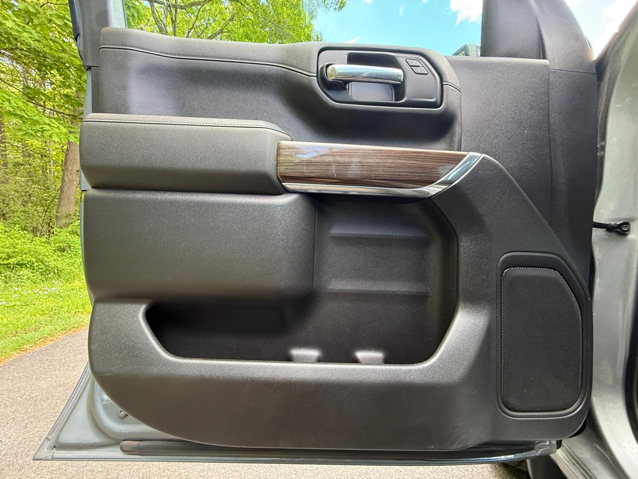 Chevrolet Silverado 1500 4WD Double Cab 147" RST 2019