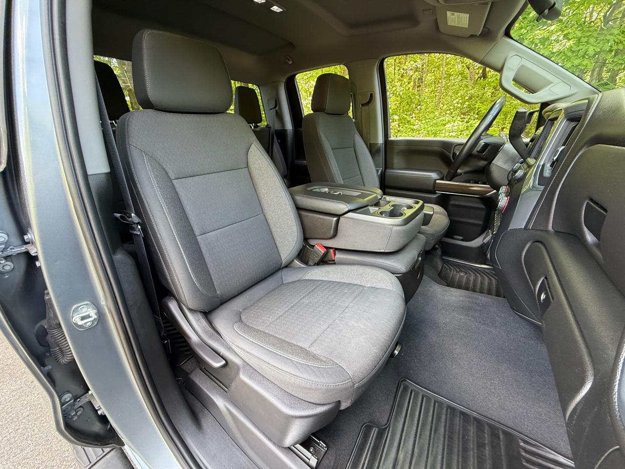 Chevrolet Silverado 1500 4WD Double Cab 147" RST 2019