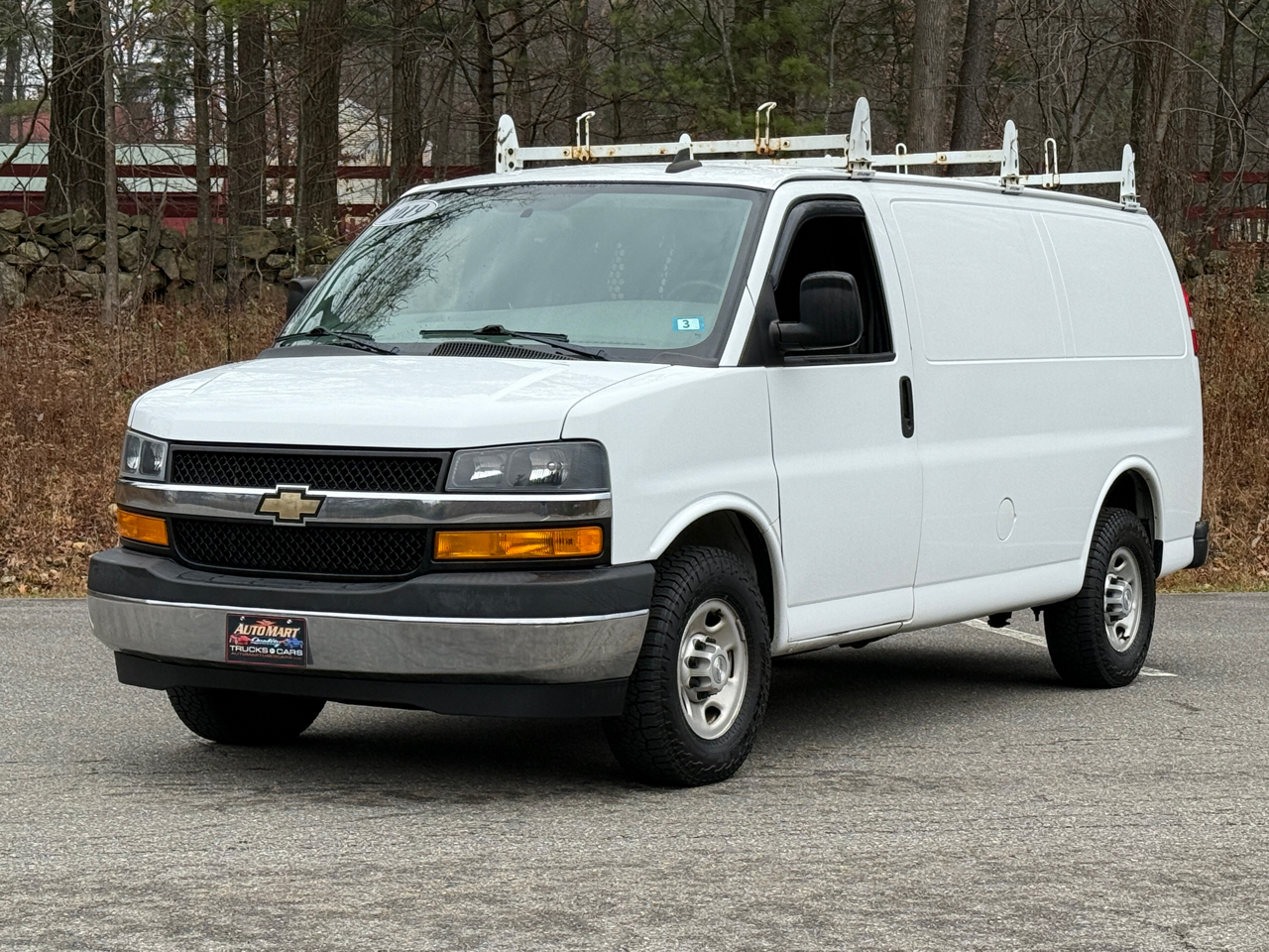 2019 Chevrolet Express Cargo Van 2500 photo 4