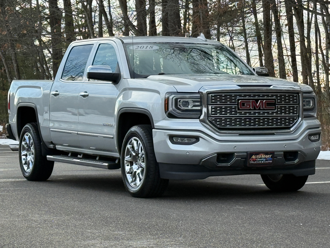 GMC Sierra 1500 4WD Crew Cab 143.5" Denali 2018