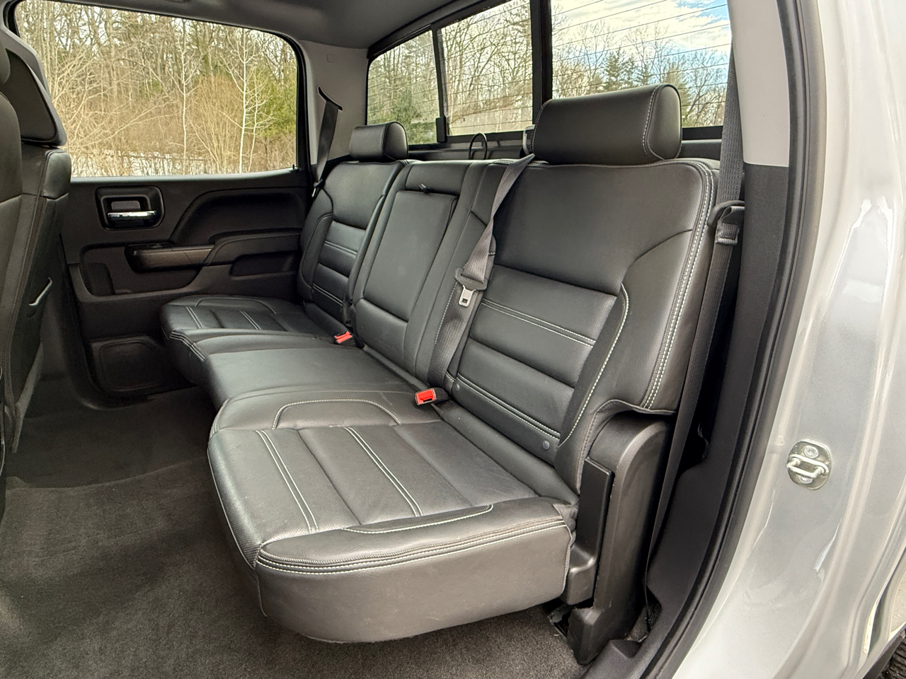 GMC Sierra 1500 4WD Crew Cab 143.5" Denali 2018