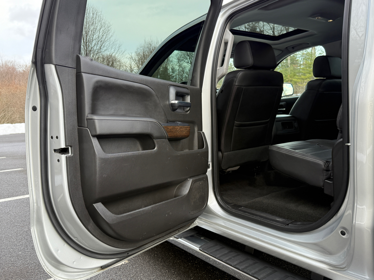 GMC Sierra 1500 4WD Crew Cab 143.5" Denali 2018