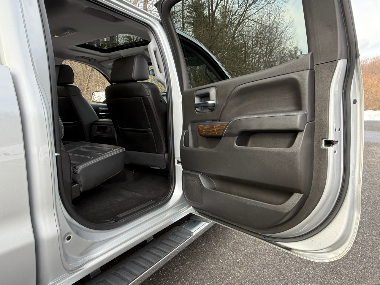 GMC Sierra 1500 4WD Crew Cab 143.5" Denali 2018