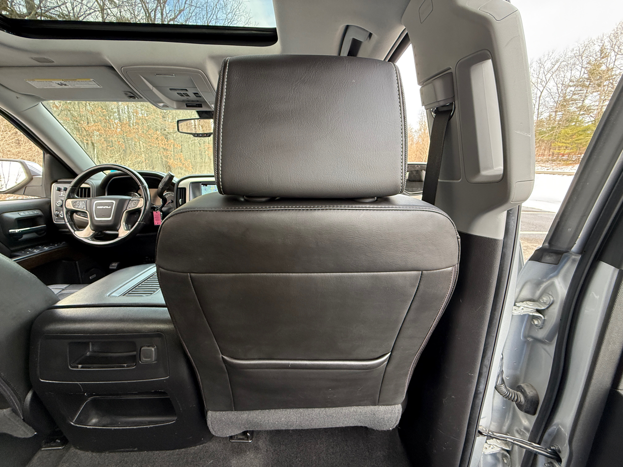 GMC Sierra 1500 4WD Crew Cab 143.5" Denali 2018