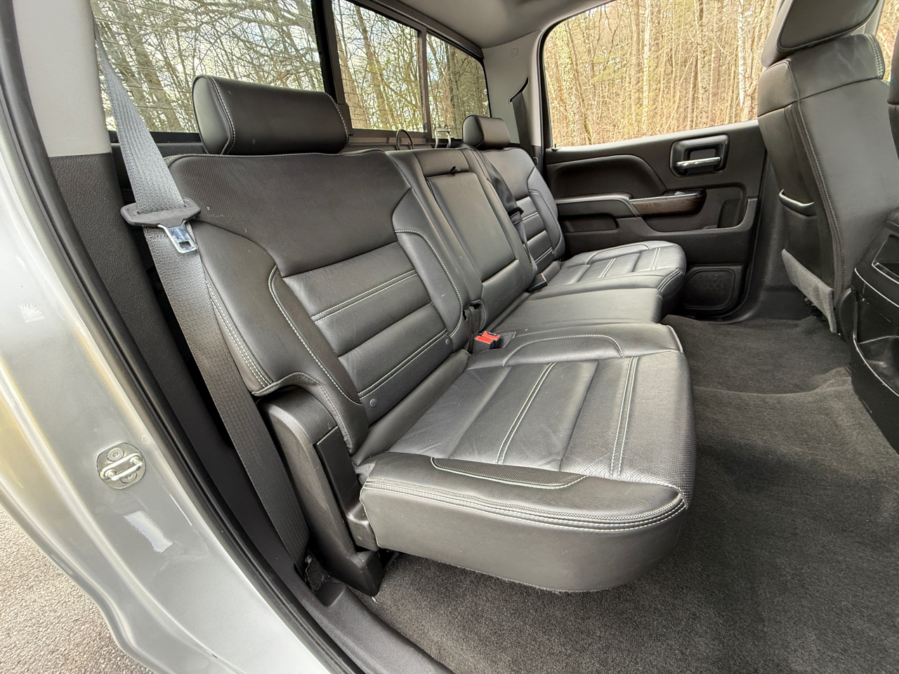 GMC Sierra 1500 4WD Crew Cab 143.5" Denali 2018