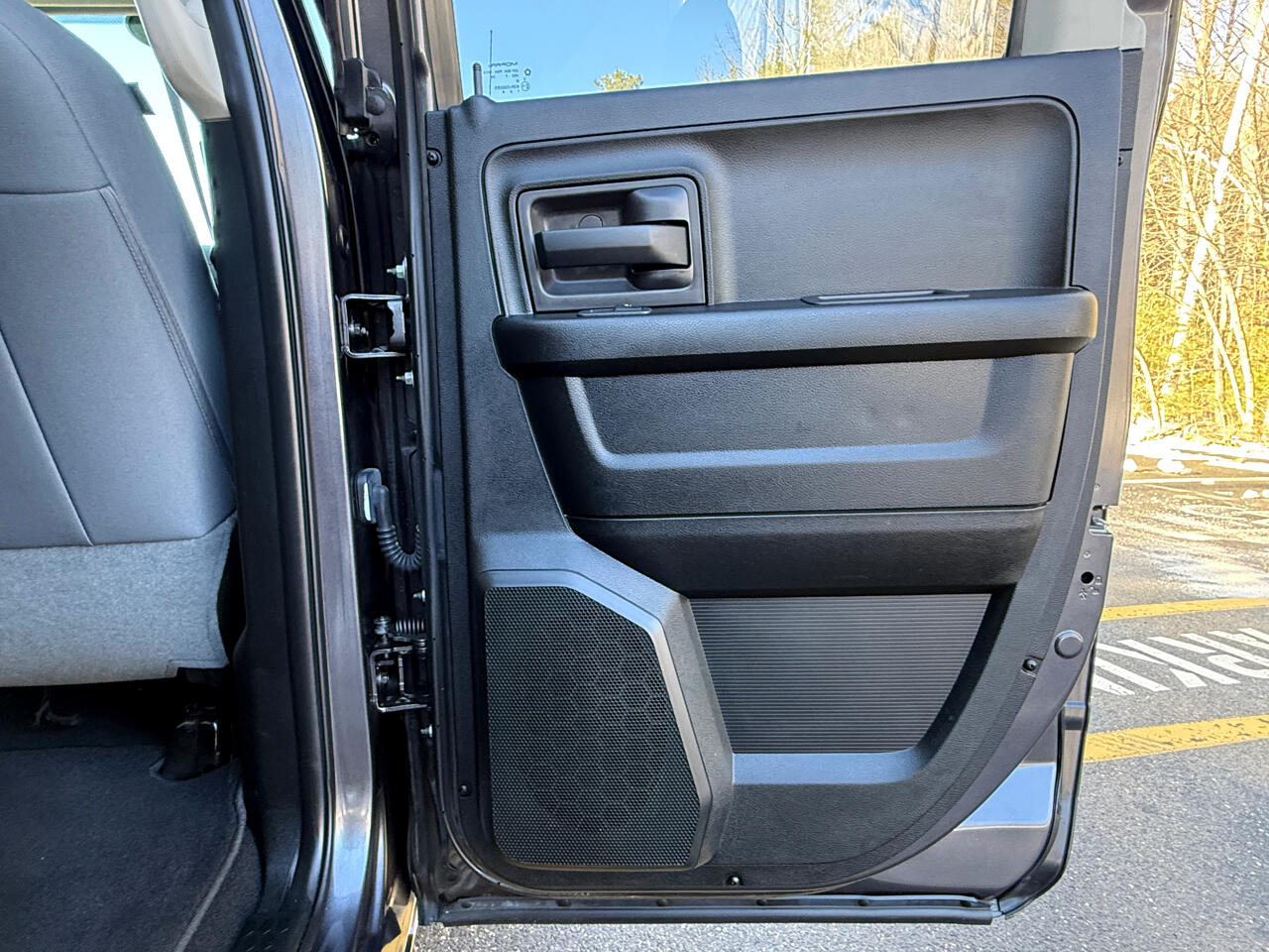 RAM 1500 Express 4x4 Quad Cab 6'4" Box 2017