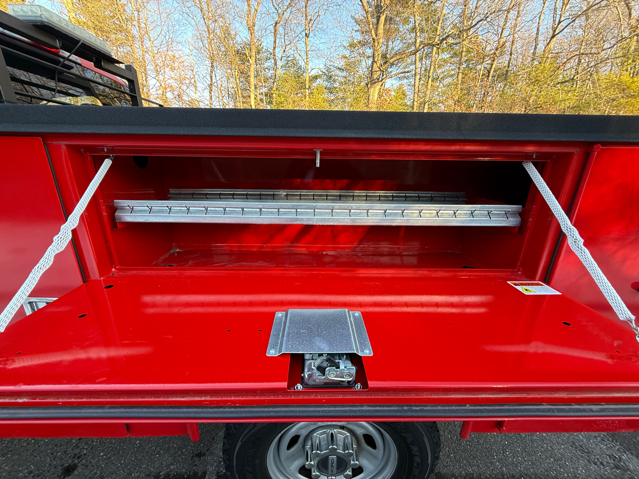 Ford Super Duty F-350 SRW XLT 4WD Reg Cab 8' Box 2018