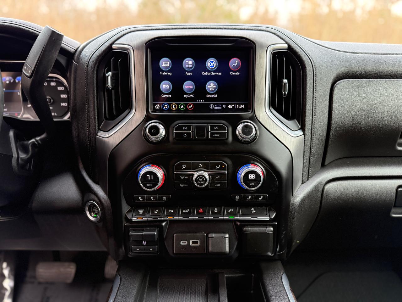 GMC Sierra 2500HD 4WD Crew Cab 159" Denali 2023