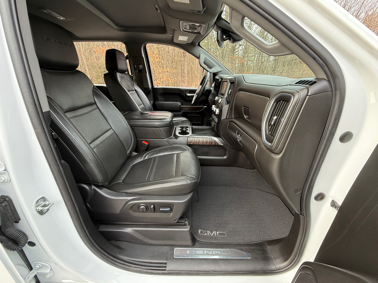 GMC Sierra 2500HD 4WD Crew Cab 159" Denali 2023