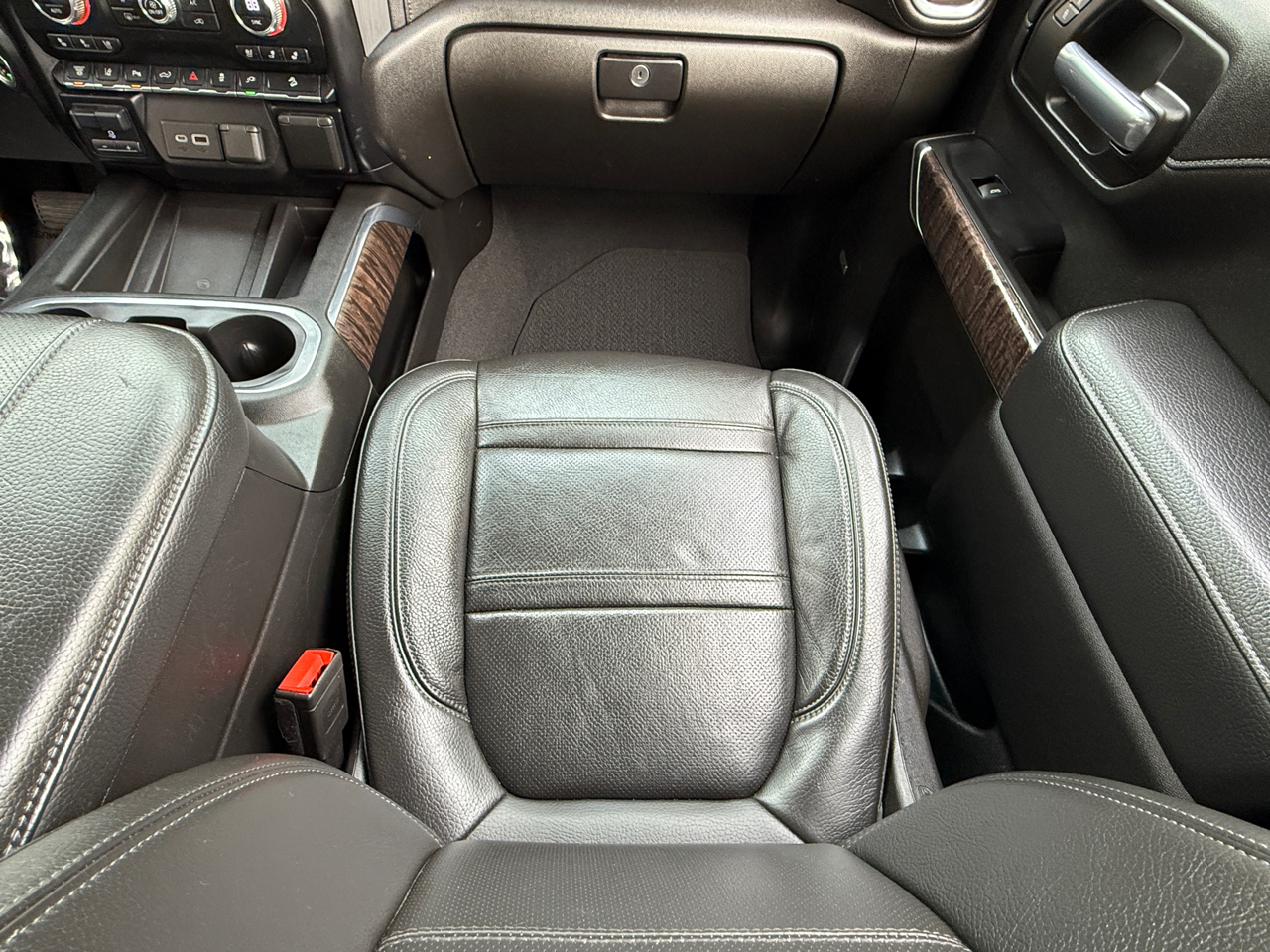 GMC Sierra 2500HD 4WD Crew Cab 159" Denali 2023