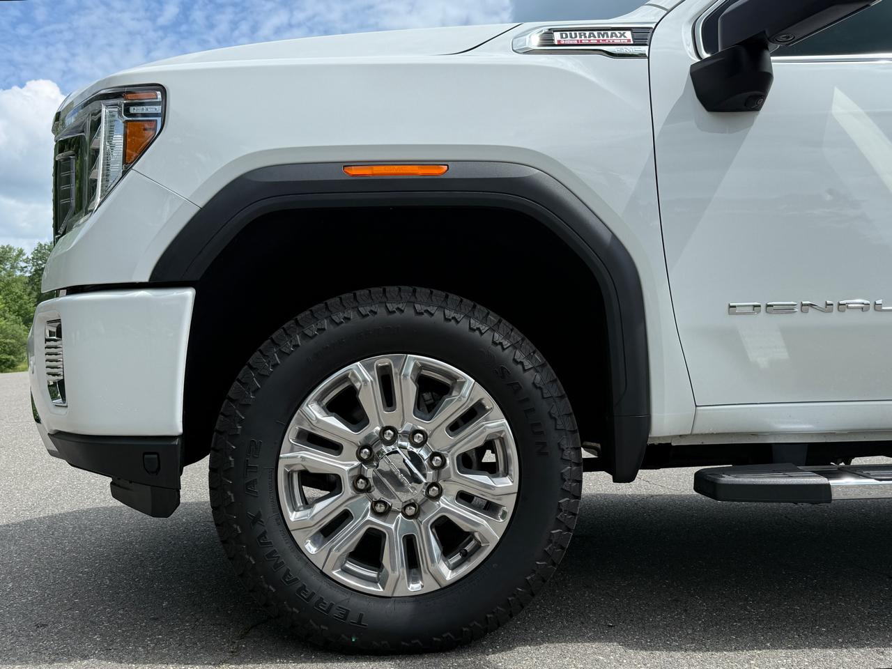 GMC Sierra 2500HD 4WD Crew Cab 159" Denali 2023