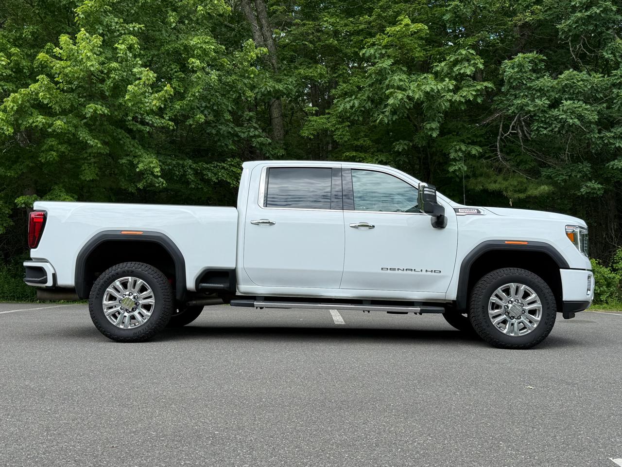 GMC Sierra 2500HD 4WD Crew Cab 159" Denali 2023