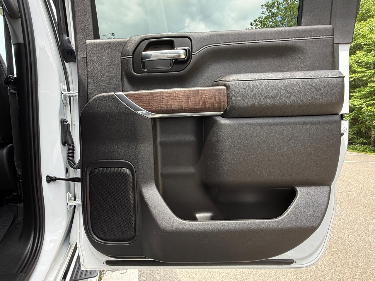 GMC Sierra 2500HD 4WD Crew Cab 159" Denali 2023