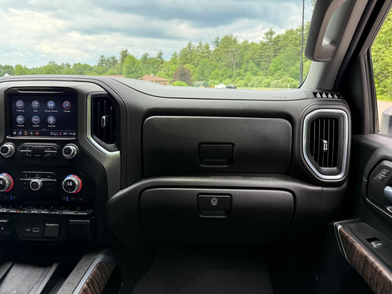 GMC Sierra 2500HD 4WD Crew Cab 159" Denali 2023