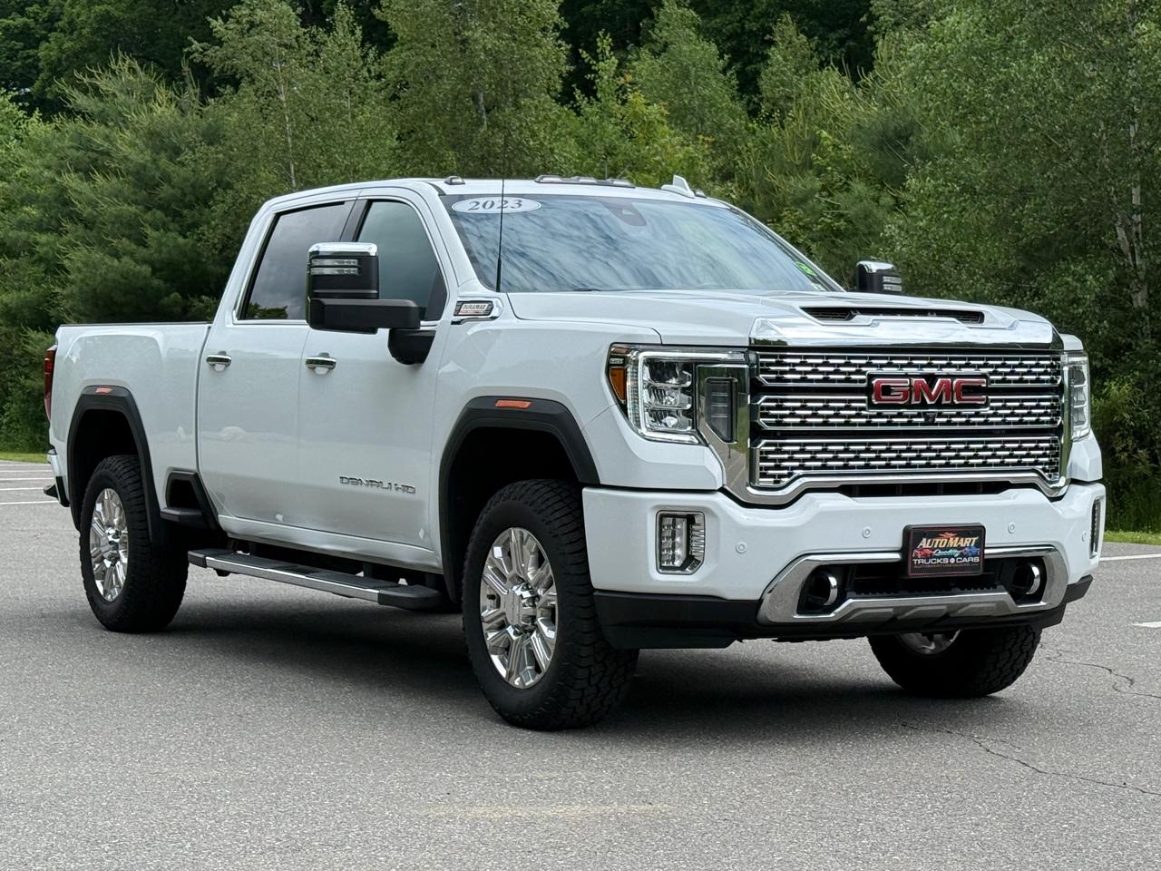 GMC Sierra 2500HD 4WD Crew Cab 159" Denali 2023