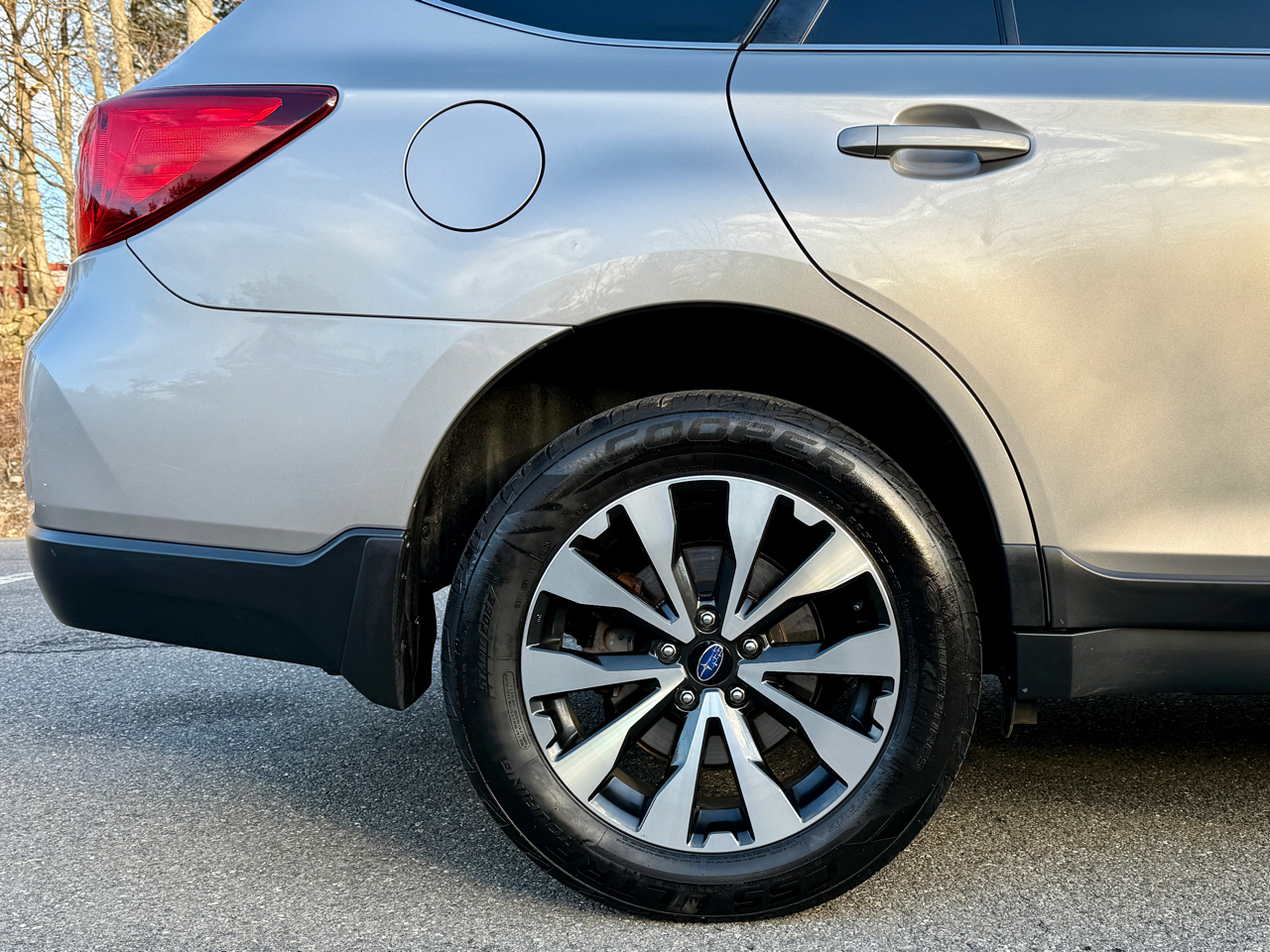 Subaru Outback 4dr Wgn 2.5i Limited PZEV 2016