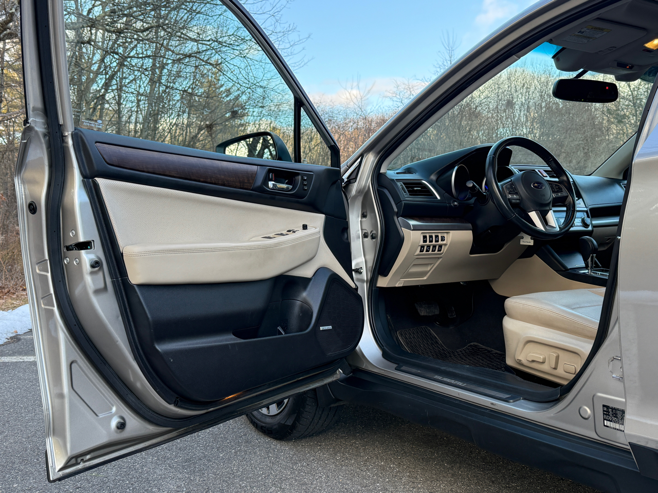 Subaru Outback 4dr Wgn 2.5i Limited PZEV 2016