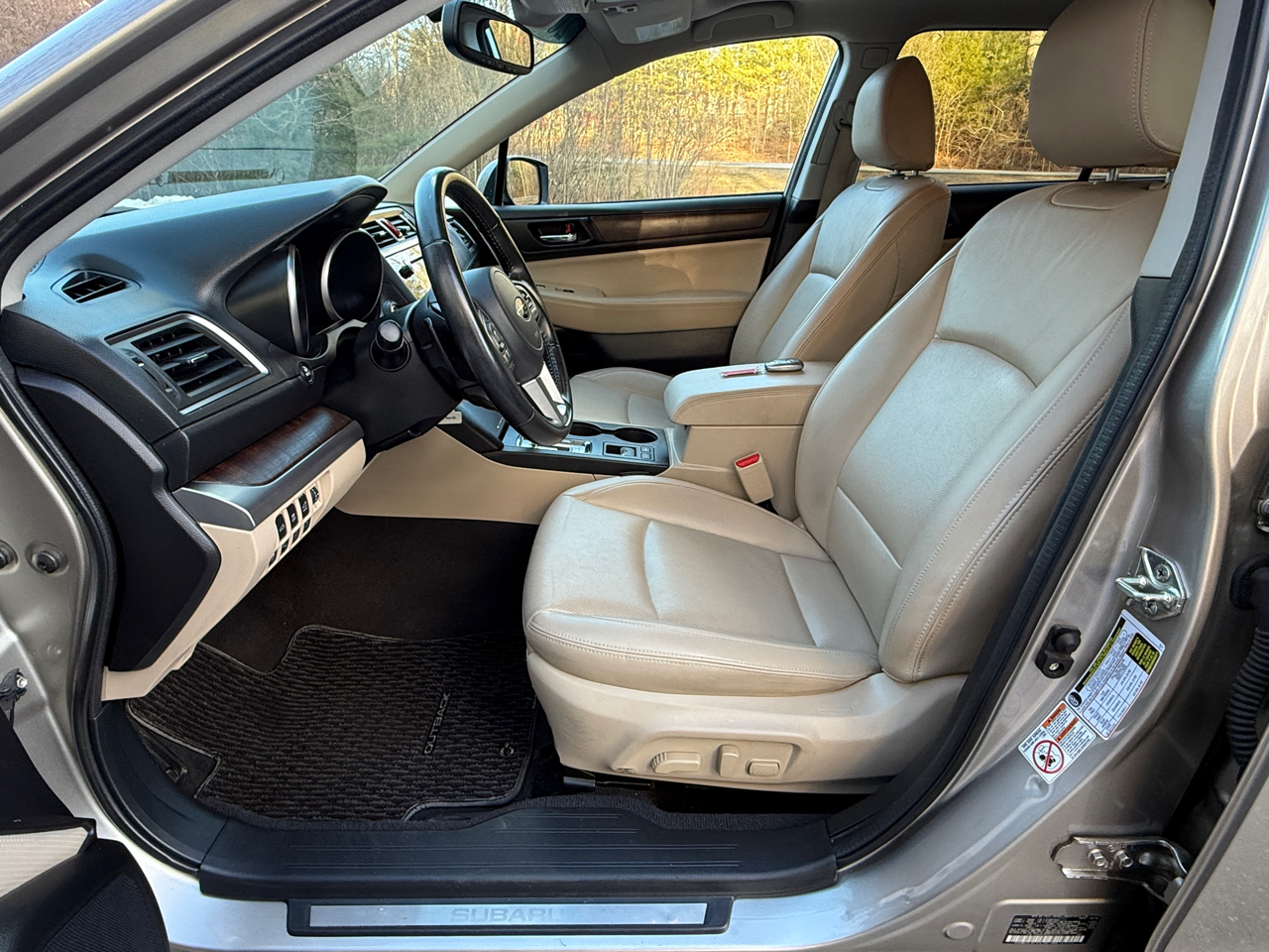 Subaru Outback 4dr Wgn 2.5i Limited PZEV 2016