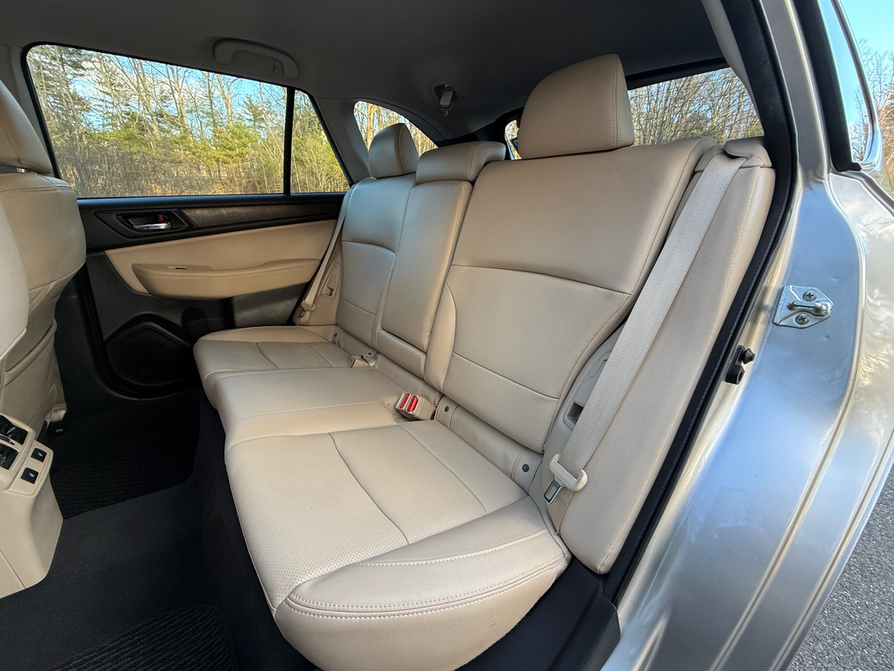 Subaru Outback 4dr Wgn 2.5i Limited PZEV 2016