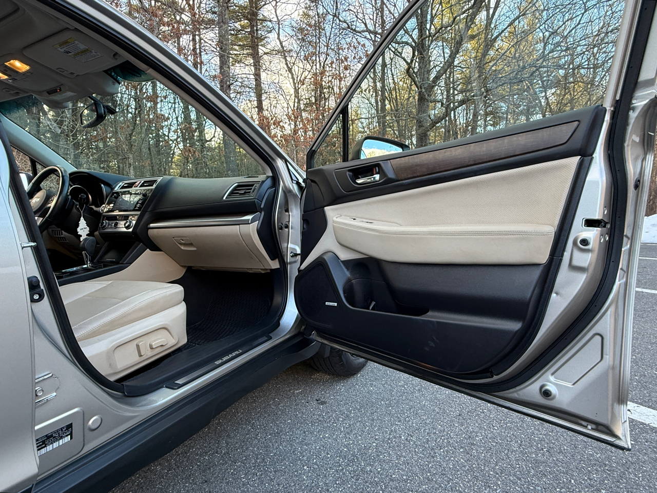 Subaru Outback 4dr Wgn 2.5i Limited PZEV 2016