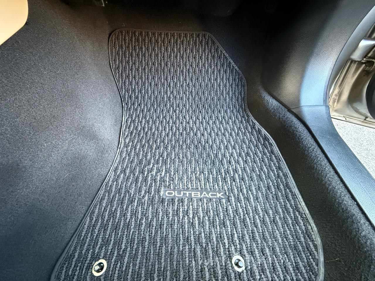 Subaru Outback 4dr Wgn 2.5i Limited PZEV 2016