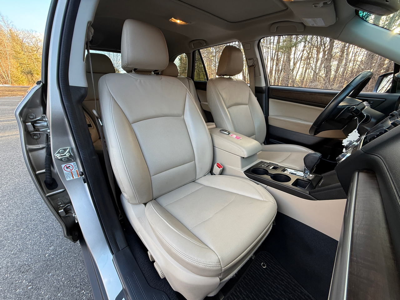 Subaru Outback 4dr Wgn 2.5i Limited PZEV 2016