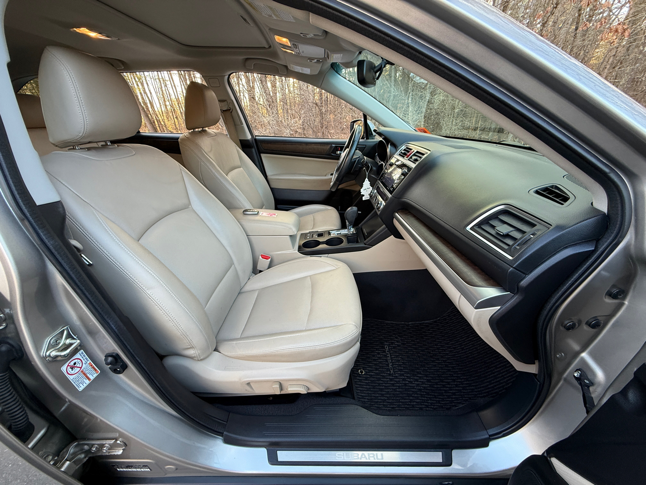 Subaru Outback 4dr Wgn 2.5i Limited PZEV 2016