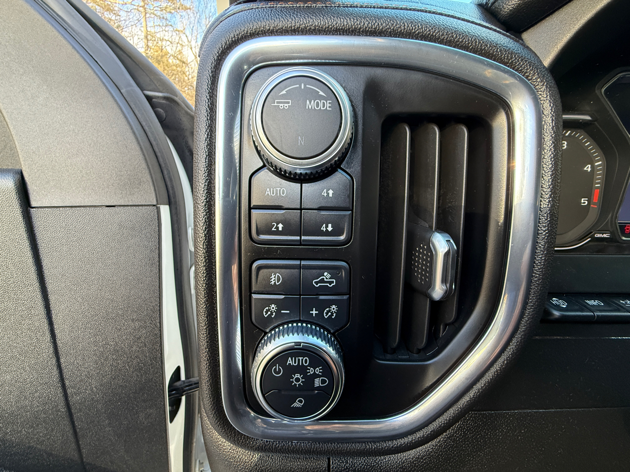 GMC Sierra 2500HD 4WD Crew Cab 159" AT4 2021