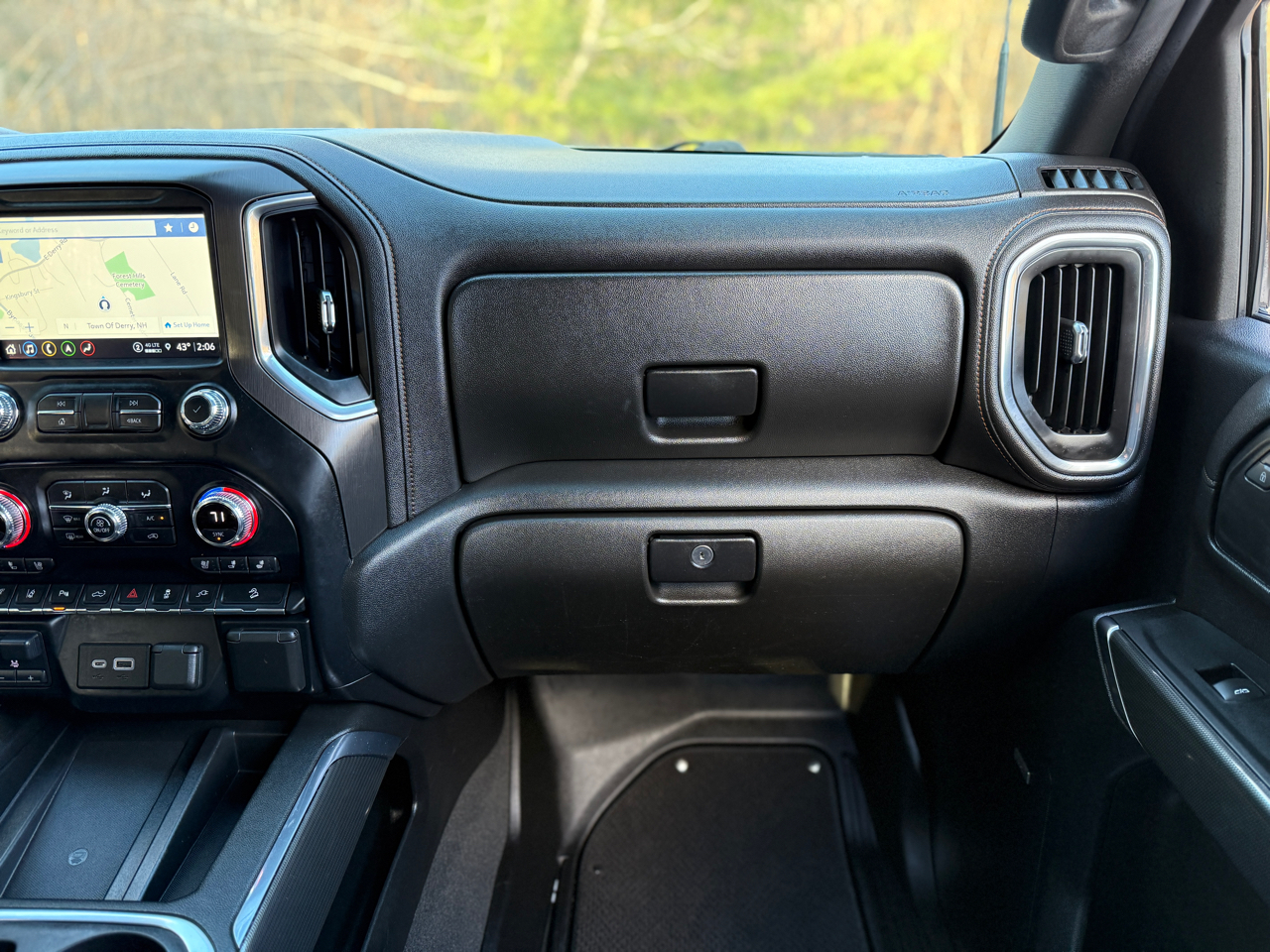 GMC Sierra 2500HD 4WD Crew Cab 159" AT4 2021