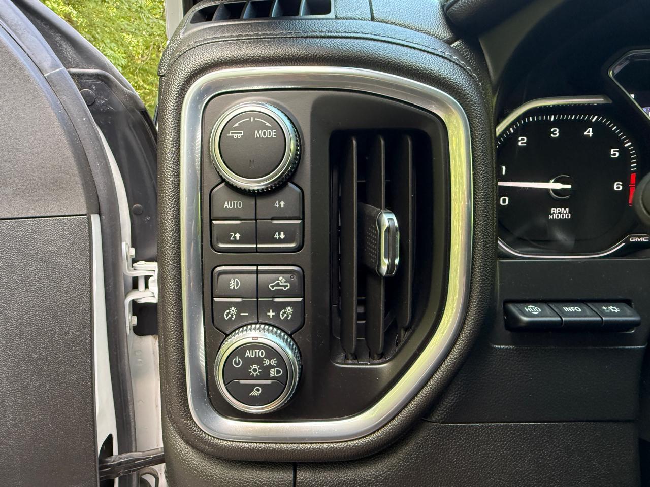 GMC Sierra 2500HD 4WD Crew Cab 159" Denali 2021