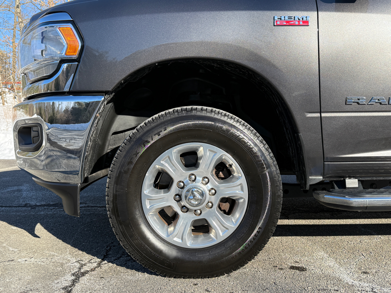 RAM 2500 Big Horn 4x4 Crew Cab 6'4" Box 2019