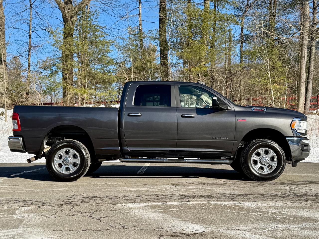 RAM 2500 Big Horn 4x4 Crew Cab 6'4" Box 2019
