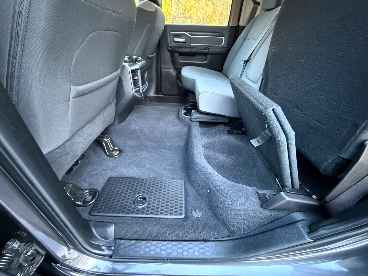 RAM 2500 Big Horn 4x4 Crew Cab 6'4" Box 2019