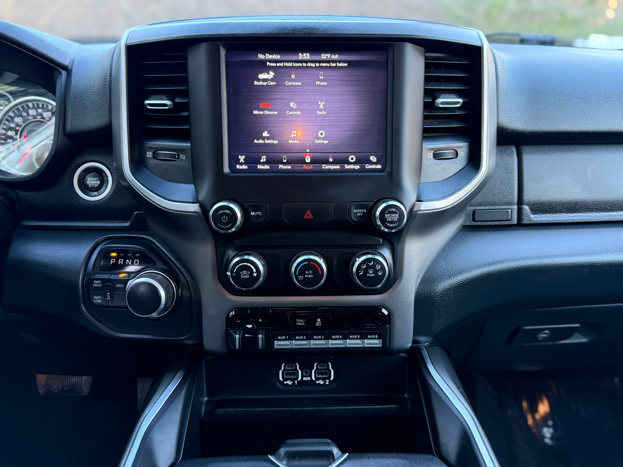 RAM 2500 Big Horn 4x4 Crew Cab 6'4" Box 2019