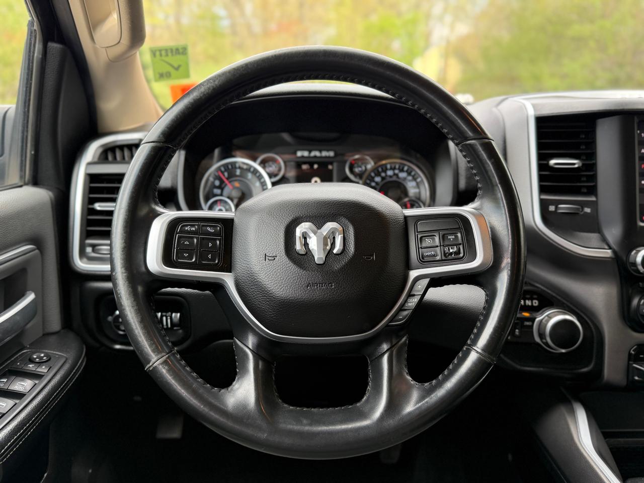 RAM 2500 Big Horn 4x4 Crew Cab 6'4" Box 2019