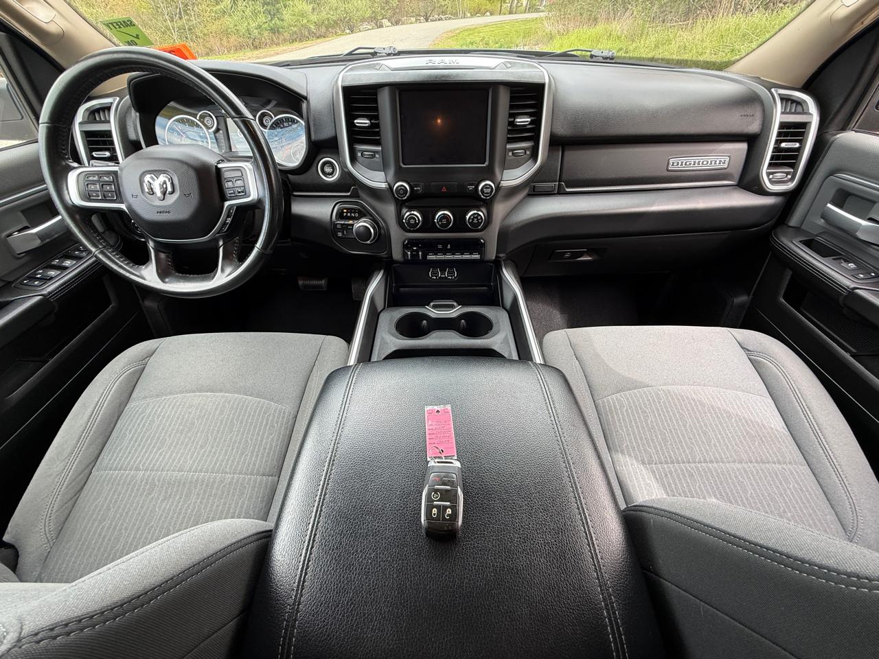 RAM 2500 Big Horn 4x4 Crew Cab 6'4" Box 2019