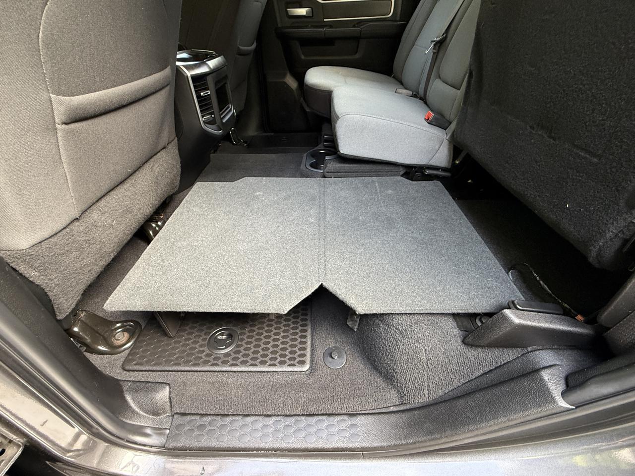 RAM 2500 Big Horn 4x4 Crew Cab 6'4" Box 2019